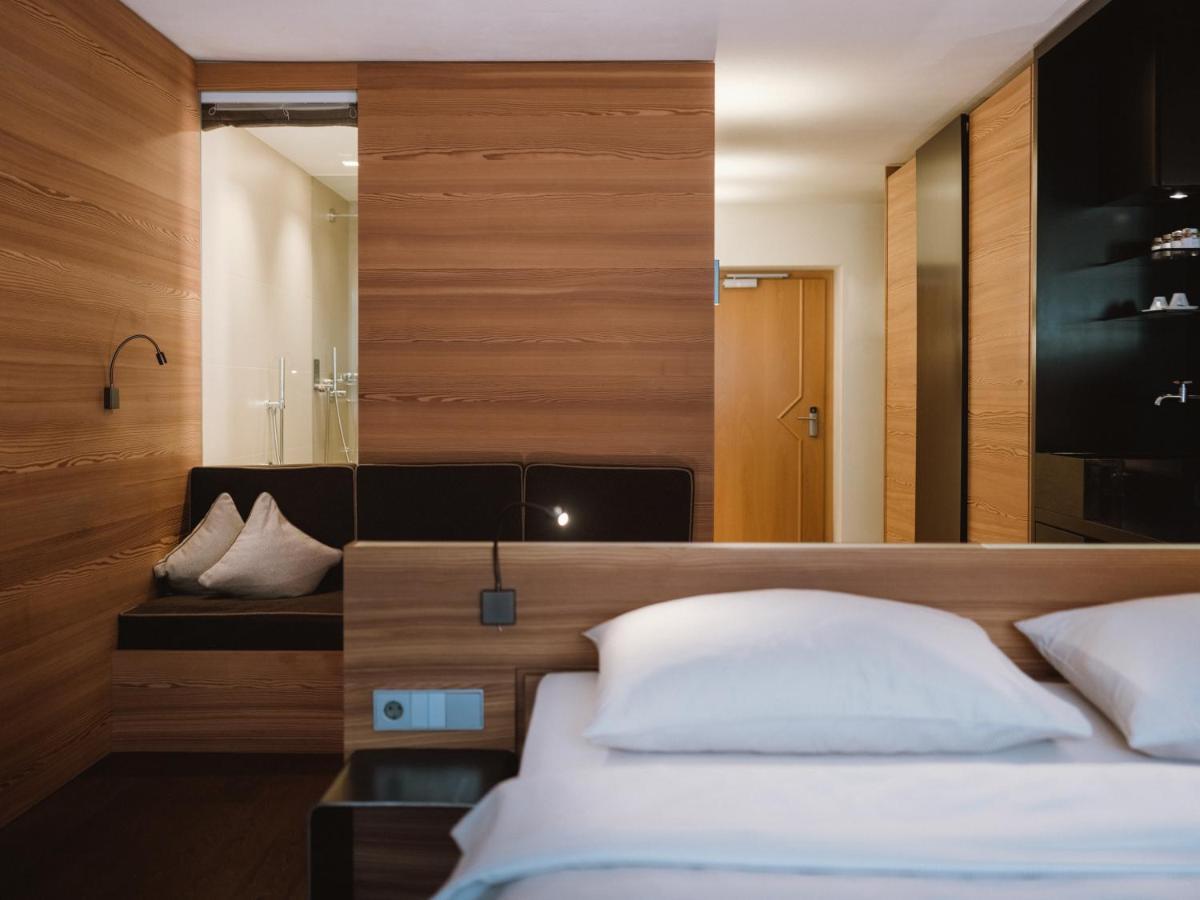 Lindenhof Pure Luxury & Spa Dolcevita Resort Naturns Exteriör bild